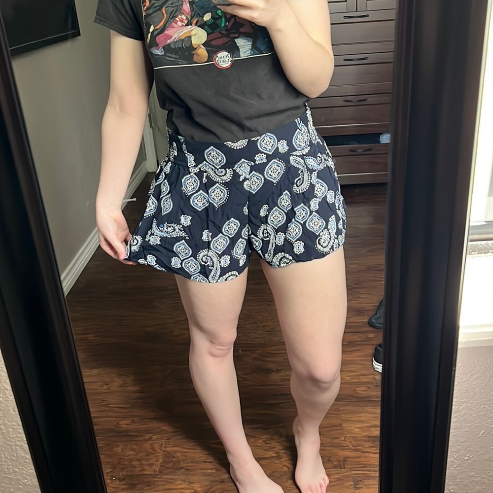 Flowy shorts **DONATING SOON**